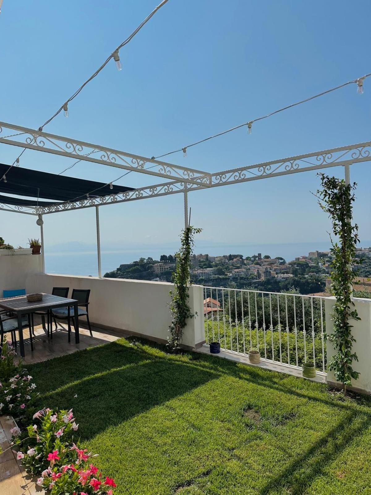 Amalfi Coast Holiday House Scala Bagian luar foto